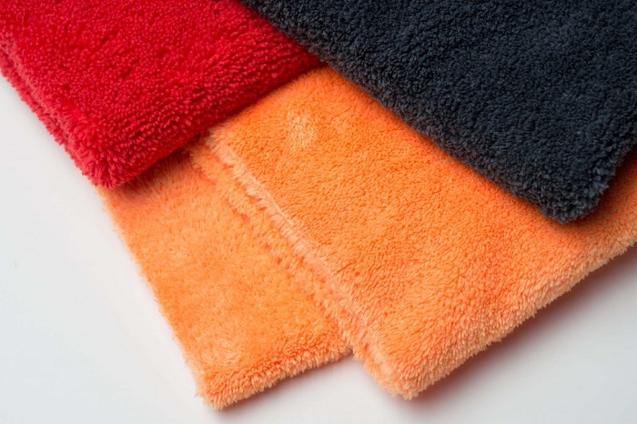 Vải Microfiber là gì? Đặc tính của chất liệu vải này!