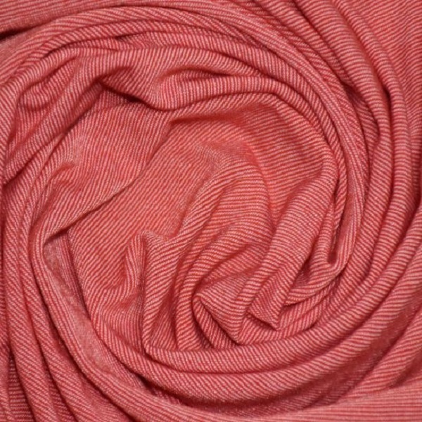 Vải acrylic là gì? Đặc tính và cách bảo quản vải acrylic