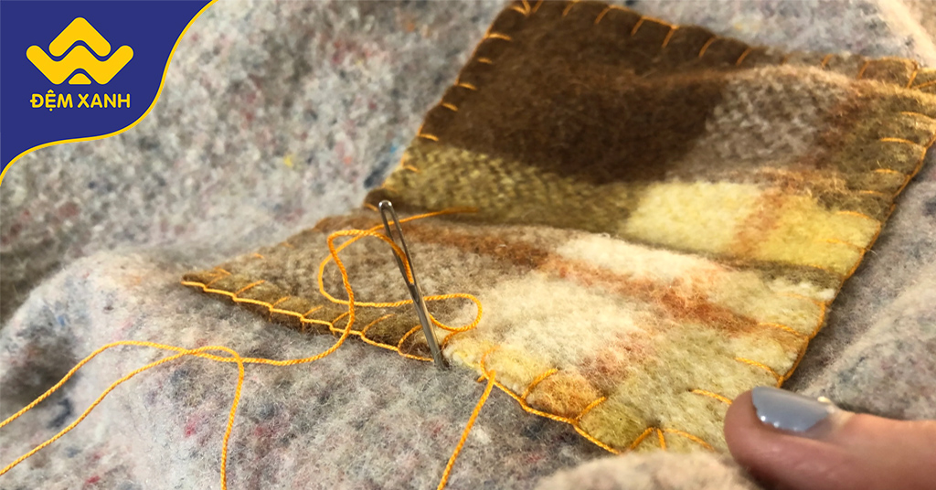 [Mẹo vặt] Cách vá chăn bị rách đẹp và đơn giản