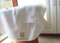 Bộ khăn tắm khách sạn Givenchy-2