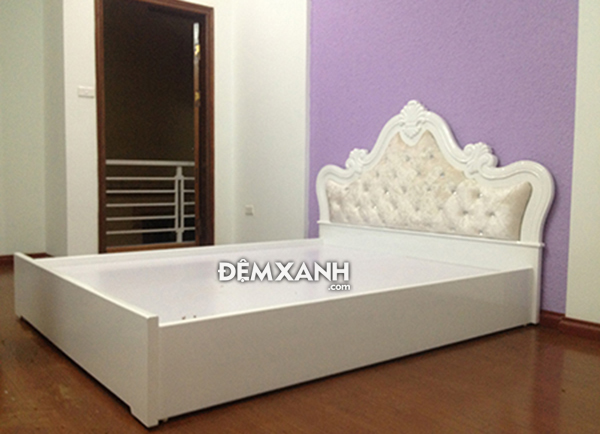 Giường gỗ MDF 11 sơn trắng bọc nệm đầu giường