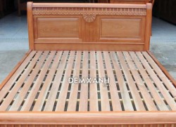 Giường gỗ xoan đào 05 ( vạt thường )
