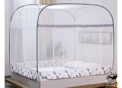 Màn chụp cao cấp 3 cửa đỉnh vuông viền màu trắng hình lá