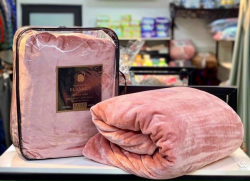 Chăn lông tuyết Blanket 2kg màu hồng (cân VN thực tế 2kg)