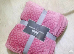 Chăn tuyết đa sắc 2.5kg màu hồng đậm