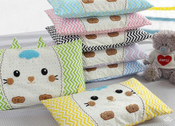 Gối trẻ em massage 25x40cm nhiều màu