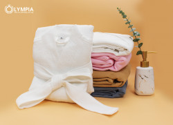 Áo choàng tắm Olympia hotel màu trắng